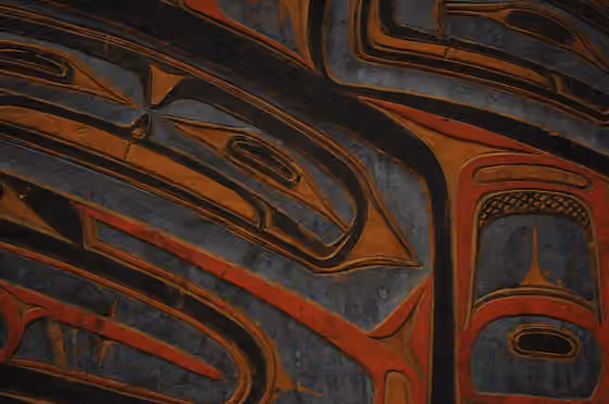 Heiltsuk — Bent-corner chest