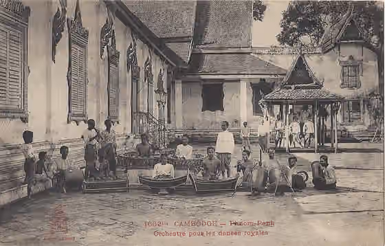 Pinpeat — Postcard 1662 by Pierre Dieulefils (mailed in Hanoi, 1907) depicting a Cambodian orchestra, labeled "Orchestre pour les dances royales" (Orchestra for royal dances), at Phnom Penh, Cambodia.