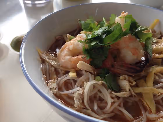 Hidangan Sarawak — Laksa Sarawak