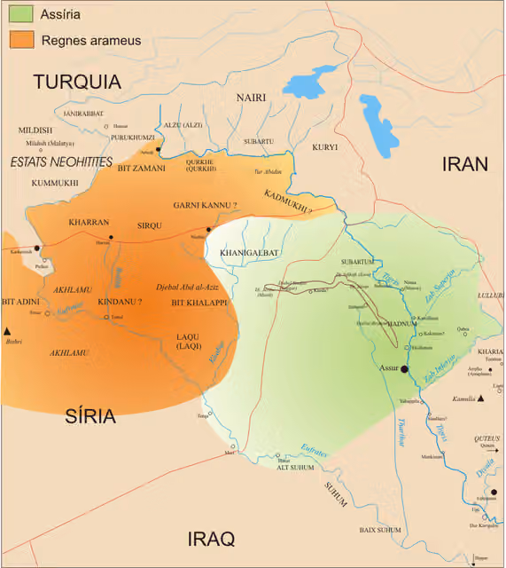 orang Aram — Assyria (green) at the beginning of the reign of Adad-Nirari II (911-891 BCE), and neighboring Aramean states (orange)
