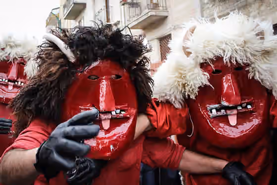 Italian folk dance — The Ballo dei Diavoli is a folkloristic-religious tradition linked to the Easter events of the municipality of Prizzi, in the province of Palermo, Italy.