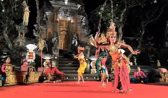 Sendratari Ramayana — Balinese Ramayana dance drama performance in Pura Taman Saraswati, Ubud, Bali.