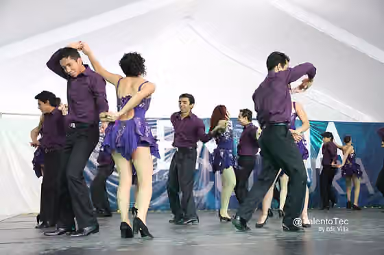 Salsa — Student performers of "Salsa" at "Semana de la cutura" in ITESM CCM.