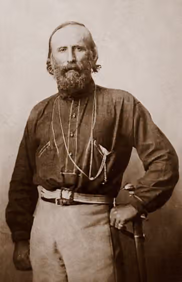 Niçard Italians — Photographic print on carte de visite of Giuseppe Garibaldi (1807-1882), half-length portrait, standing, facing front.