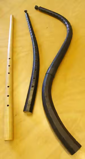 Cornett — Mute cornett, curved cornett and tenor cornett