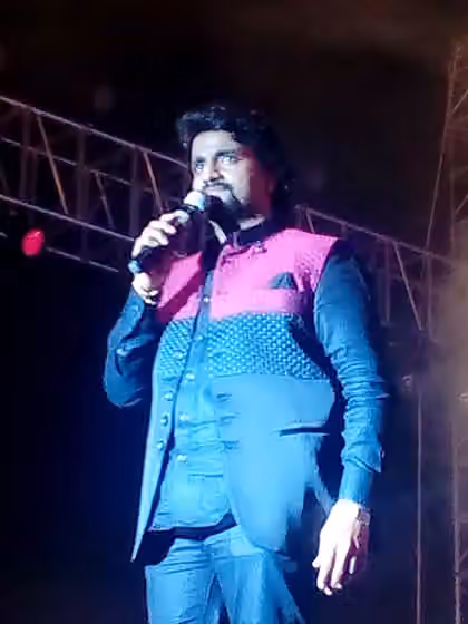 suku Marathi — Adarsh Shinde in Jafrabad, Jalna district, Maharashtra, India.