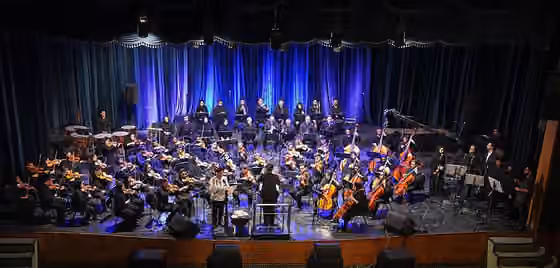Musik Iran — ارکستر سمفونیک فارس