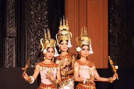 Tari Dewi Apsara — Spectacle des Enfants du Bassac à Phnom Penh