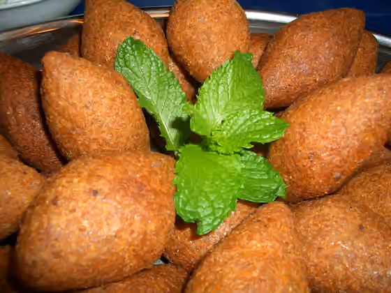 Kibbeh — Dokumentasi Kibbeh yang dirujuk oleh sumber.
