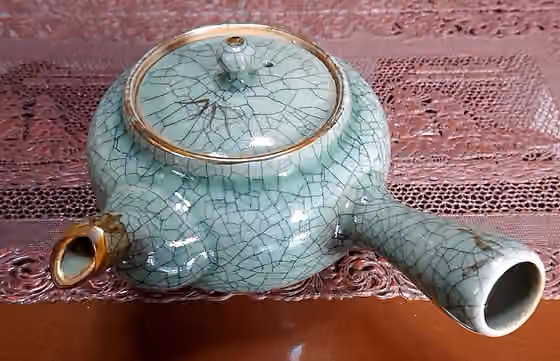 Ōborisōma ware — Cerammic tableware from the Sōma region, Fukushima, Japan.