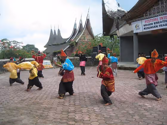 Randai — Randai performance in Padang Panjang