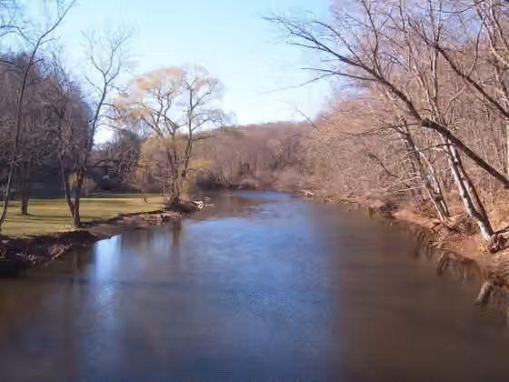 Quinnipiac — This is a picture of the Quinnipiac River looking west into the Quinnipiac River Gorge, as seen from "Red Bridge" in South Meriden, CT.
