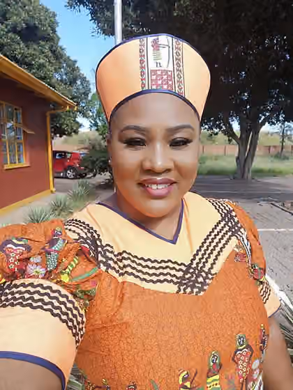 Subia people — A beautiful Subia woman wearing musisi.
