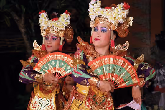 Legong — bali Ubud danseuse