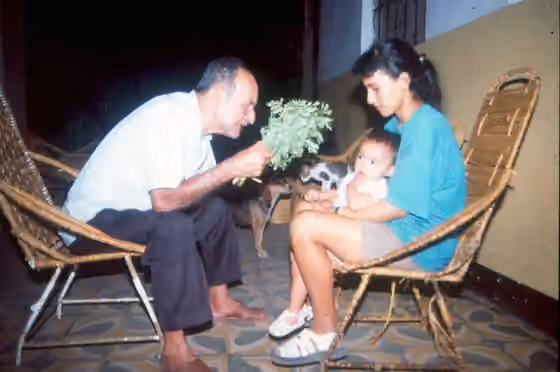 Icaro — Don Solón Tello ikareando a niño.