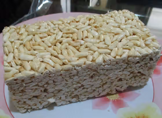 Bipang Jangkar — Jipang beras, a kind of snack made of rice from Indonesia.