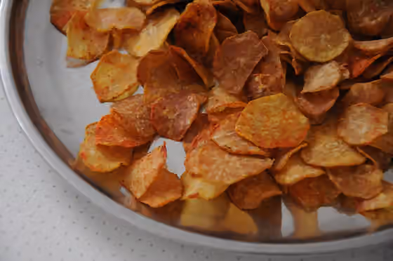 keripik singkong — Tapioca Chips.