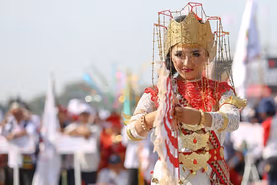 Tari Melinting — Melinting Dance from Lampung being performed in Purwakarta (17/09)