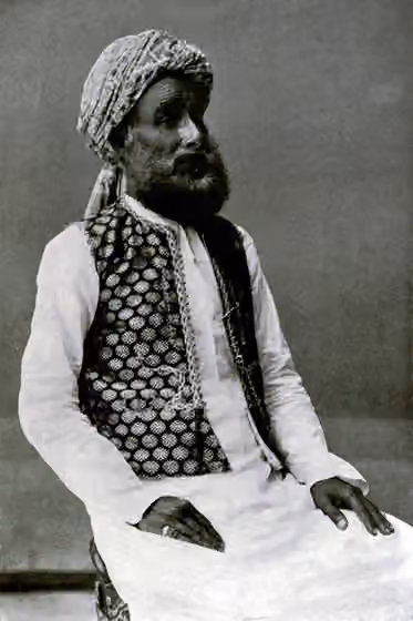 orang Arab Indonesia — Cropped, resized and re-normalized to black and white from the plate facing p156 of 'Java, Sumatra and Other Islands of The Dutch East Indies' by A.