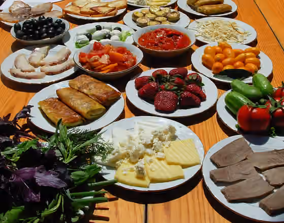 Masakan Azerbaijan — Light snack in Azerbaijan
