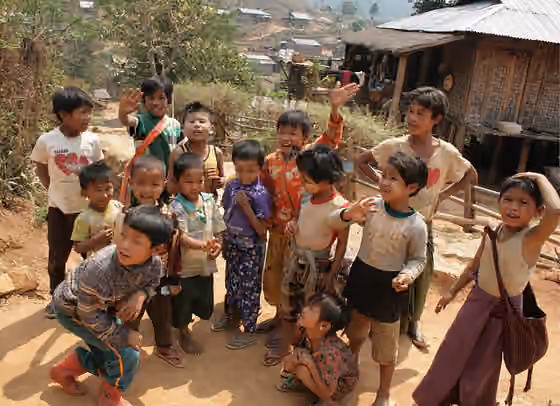 Suku Palaung — Palaung village children near Kyaukme, Myanmar (2017)