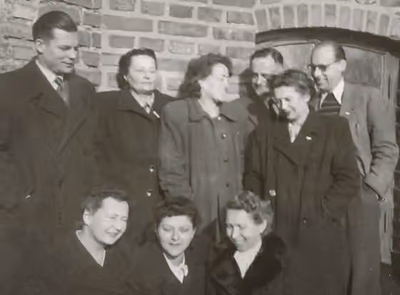 Poles in Sweden — Polski Instytut Źródłowy w Lund - Z lewej u góry: Bożysław Kurowski, Ludwika Broel Plater, Carola Łakocinska, Jerzy Nowaczyk, ..., Zygmunt Łakocinski Na dole z lewej: Helena Dziedzicka, Luba Melhior, Halina Strzelecka.