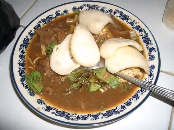 tahu campur — Tahu Campur from East Java, Indonesia.