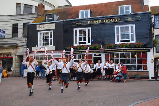 Morris dance — Morris dancers Dancing outside the Pump House in Brighton Lanes