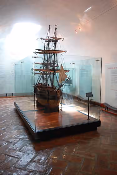 Filipino immigration to Mexico — Model of the ship San Pedro de Cerdeña in the San Diego Fort in Acapulco, Mexico