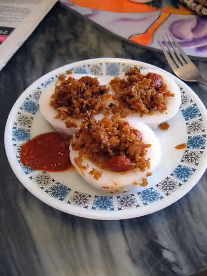 Chwee kueh — Chwee Kueh is a Singaporean breakfast dish.