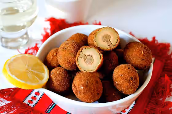 Olive all'ascolana — « Olive all'ascolana », stuffed olives, typical recipe from the Marches – Italy.