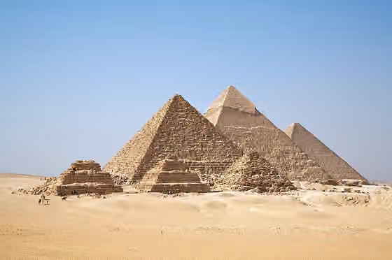 Circassians in Egypt — All Giza Pyramids in one shot.